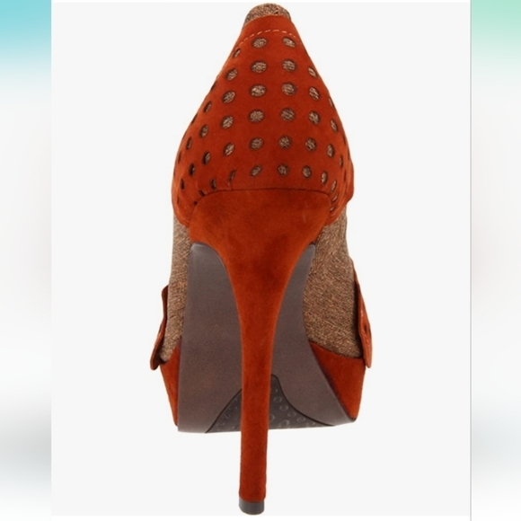 NWOB Naughty Monkey Women's Untamed Platform Pump, Size 8.5 - Picture 6 of 13